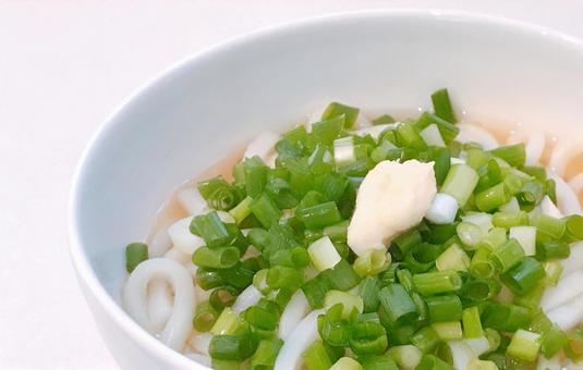 ぶっかけうどん ぶっかけうどん ぶっかけうどん,うどん,麺の写真素材