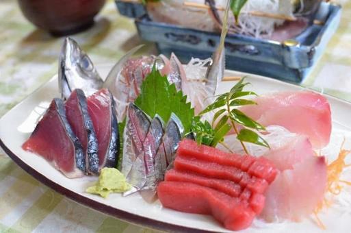 刺身の盛り合わせ 刺身の盛り合わせの写真