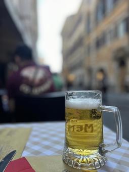 ヨーロッパビール イタリア,ローマ,昼のみの写真素材