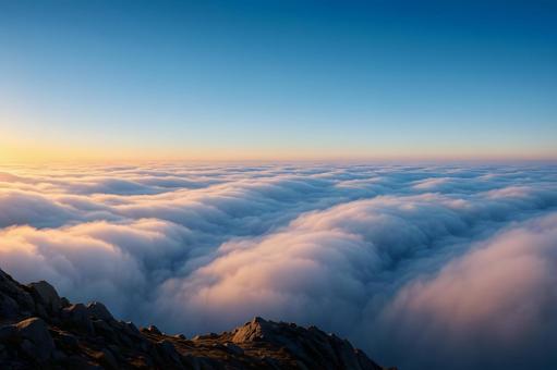 雲海の幻想の写真