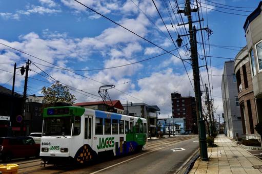路面電車 函館,路面電車,観光地の写真素材