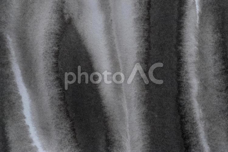 黒いインクが滲んだ背景 黒色,絵の具,墨の写真素材