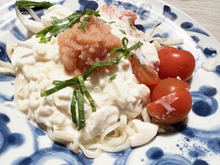 豆腐と明太子の冷製うどん、冷やしうどん 豆腐と明太子の冷製うどん、冷やしうどん うどん,冷やしうどん,豆腐の写真素材