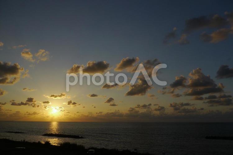 出雲崎の夕焼け 夕焼け,日本海,出雲崎の写真素材