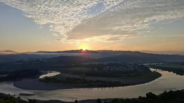 View from the mountain top and the river with the rising sun, JPG View from the mountain top and the river with the rising sun, JPG
