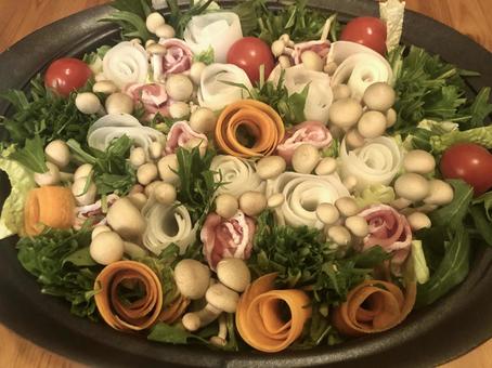 冬の食卓は花束みたいな手作り鍋 鍋,料理,野菜の写真素材