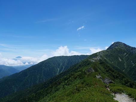 富士山と北岳 富士山と北岳 富士山,北岳,小太郎山の写真素材