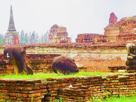 Buddha head and Ayutthaya ruins, JPG