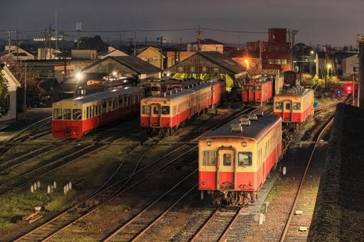 小湊鐵道 小湊鐵道,夜明け前,始発駅の写真素材
