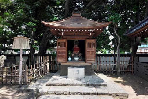 西新井大師(総持寺) 如意輪堂(女人堂) 西新井大師(総持寺) 如意輪堂(女人堂)の写真