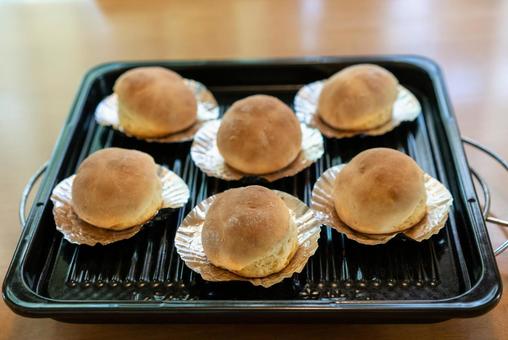 焼きたてふんわりミニパン 食べ物,パン,焼きたての写真素材
