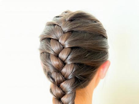 編み込み 編み込み 編み込み,ヘアスタイル,髪型の写真素材