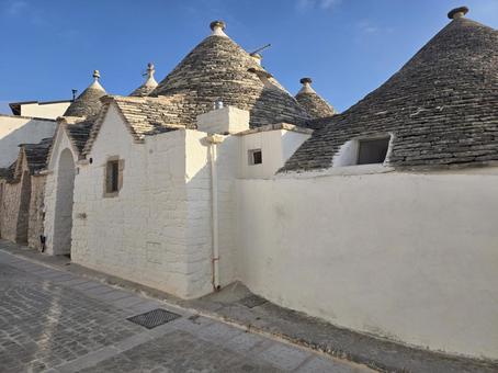 イタリア旅行　アルベロベッロ　トゥルッリ アルベロベッロ,イタリア,ヨーロッパの写真素材