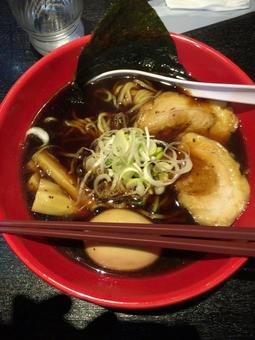 ブラックラーメン ブラックラーメン,ラーメン,食べ物の写真素材