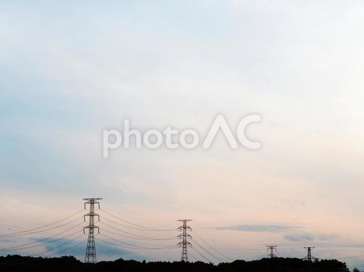 鉄塔がある風景 鉄塔,送電線,電線の写真素材
