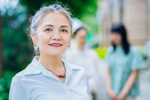 Gray-haired woman portrait, gray hair, senior, fine, JPG