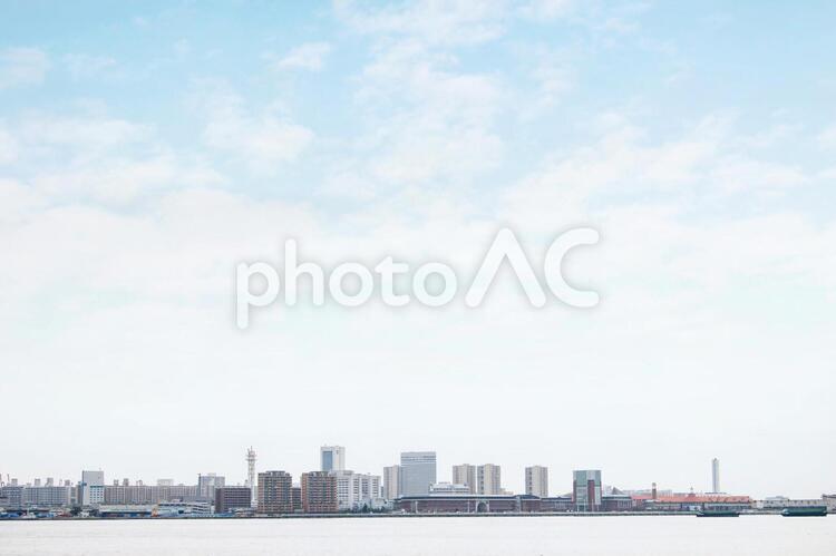 神戸の海からの景色：ポートアイランド 水域,神戸,港の写真素材