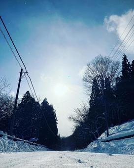 Winter mountain path, JPG
