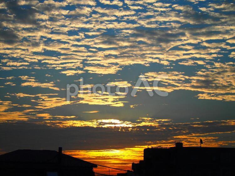 夕暮れ 夕焼け,夕日,夕暮れの写真素材