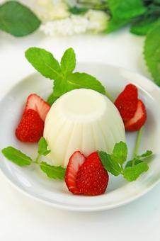 Photo, blancmange, brammage, almond milk, 