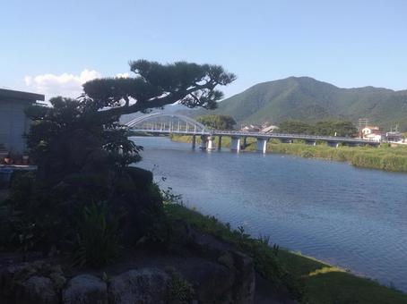 山と川と雲・日本の自然風景 壁紙,風景,川の流れの写真素材