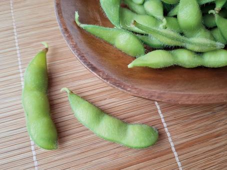 塩茹で枝豆_3 夏野菜,野菜,豆の写真素材