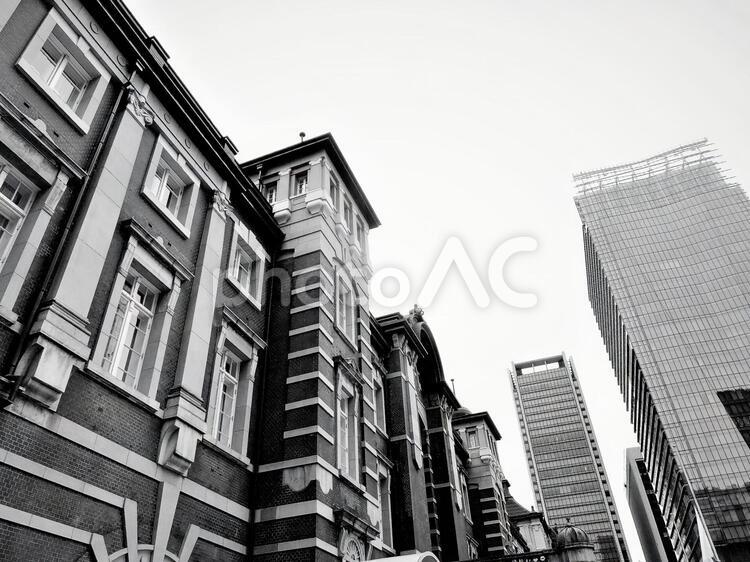 丸の内の風景 ビル,モノクロ,丸の内の写真素材