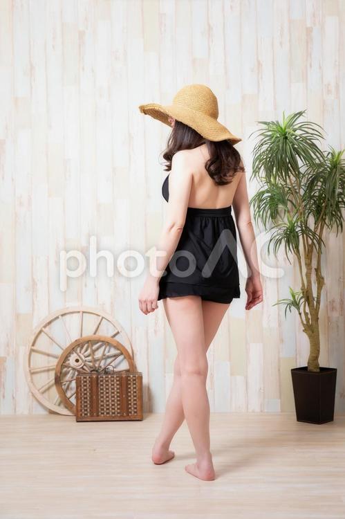 水着をきた女性 水着,モデル,ナイスバディの写真素材