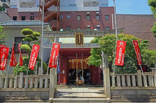 笠間稲荷神社東京別社(中央) 笠間稲荷神社東京別社(中央) 笠間神社神社神社東京別社,紋三郎稲荷,徳川綱吉の写真素材