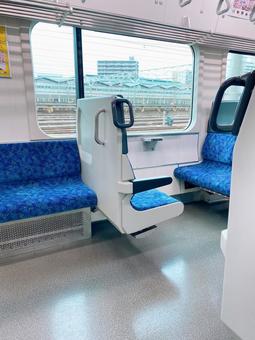 誰もいない地下鉄の車内 誰もいない地下鉄の車内 地下鉄,電車,電車内の写真素材