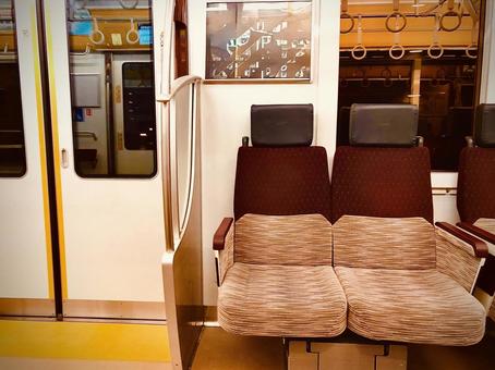 夜の電車の座席シリーズ4 夜の電車の座席シリーズ4 座席,鉄道,シートの写真素材