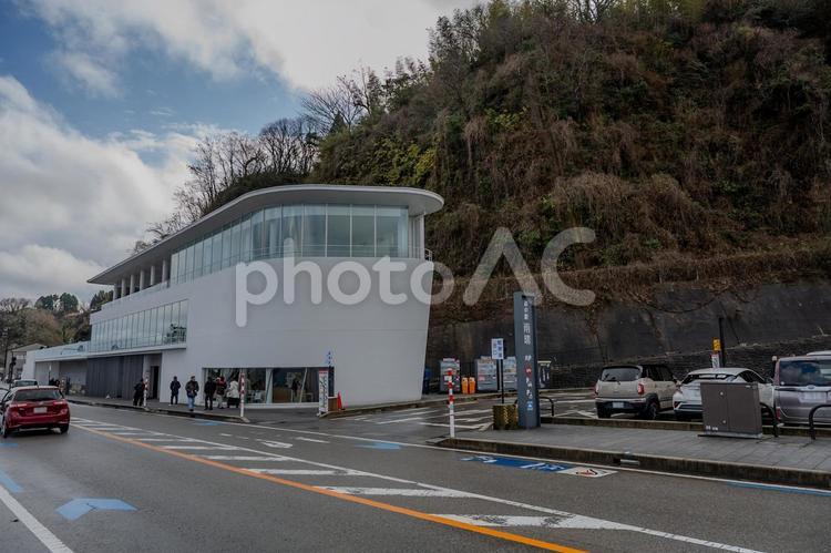 雨晴海岸周辺の景色 雨晴海岸,道の駅,建物の写真素材