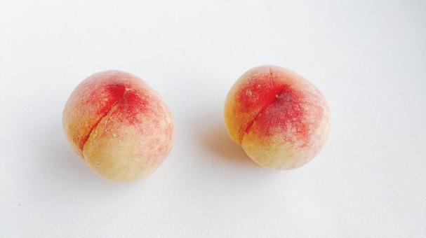Peaches (2 pieces, horizontal), JPG Peaches (2 pieces, horizontal), JPG