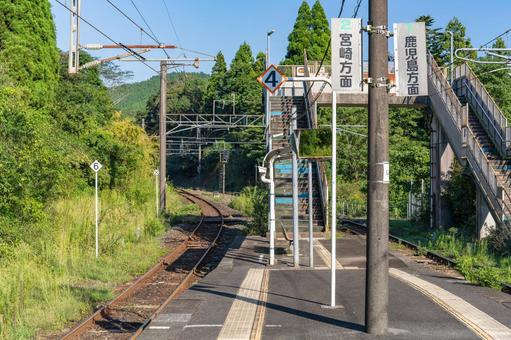 日豊本線 青井岳駅 線路,レール,ローカル線の写真素材