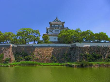 大阪府-岸和田城-天守と石垣と犬走り 岸和田城,城,千亀利城の写真素材