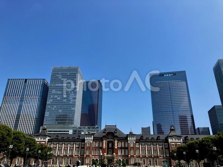 東京駅丸の内北口側/正面/全体(その③ 東京駅,正面から,全体の写真素材