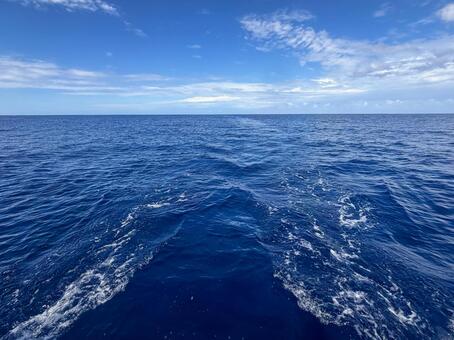 オアフ島西海岸の海 ハワイ,アメリカ,オアフ島の写真素材