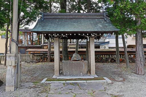 Photo, hachijo shrine, eight thousand spear god, japan wu zun, 