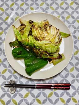 焼き野菜盛り合わせ1 焼き野菜盛り合わせ1 野菜,ピーマン,キャベツの写真素材