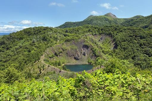 金比羅火口展望台から望む火口 金比羅火口展望台から望む火口 金比羅火口,展望台,火口の写真素材