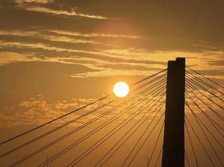 吊り橋の夕景 吊り橋の夕景 吊り橋の夕景,吊り橋,橋の写真素材