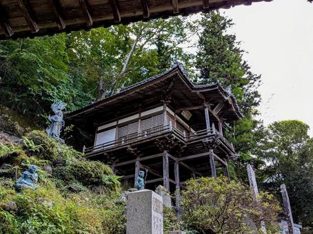 常楽寺の境内と阿修羅像 別所温泉,寺院,寺の写真素材