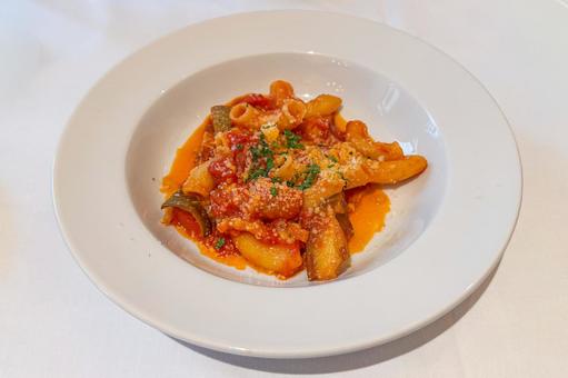 茄子とトマトのパスタ 茄子,トマト,パスタの写真素材