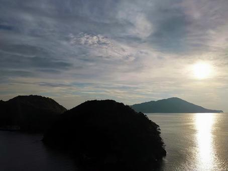 鳥羽城跡 城山公園から見た鳥羽 伊勢湾 鳥羽城跡 城山公園から見た鳥羽 伊勢湾 鳥羽,伊勢湾,朝焼けの写真素材
