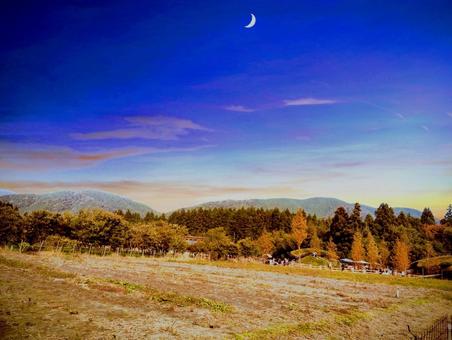 夕暮れのマキノ高原 マキノ,滋賀県,空の写真素材