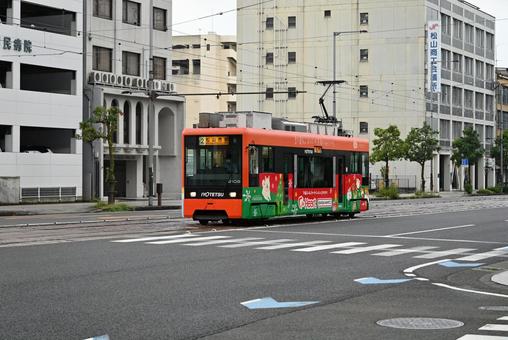 路面電車が走る街(IYOTETU) 路面電車が走る街(IYOTETU)の写真