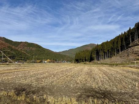 11月　秋の福井県坂井市山奥の景色 自然,山,福井県の写真素材