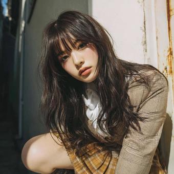 大人っぽい女子高生の写真