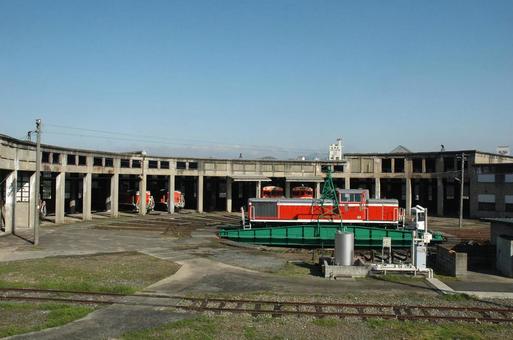 DE10　ターンテーブル　機関車　車庫 電車,線路,鉄道の写真素材