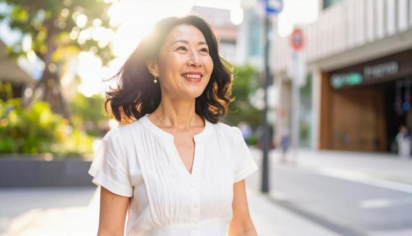 50代 60代 女性 50代 60代 女性の写真